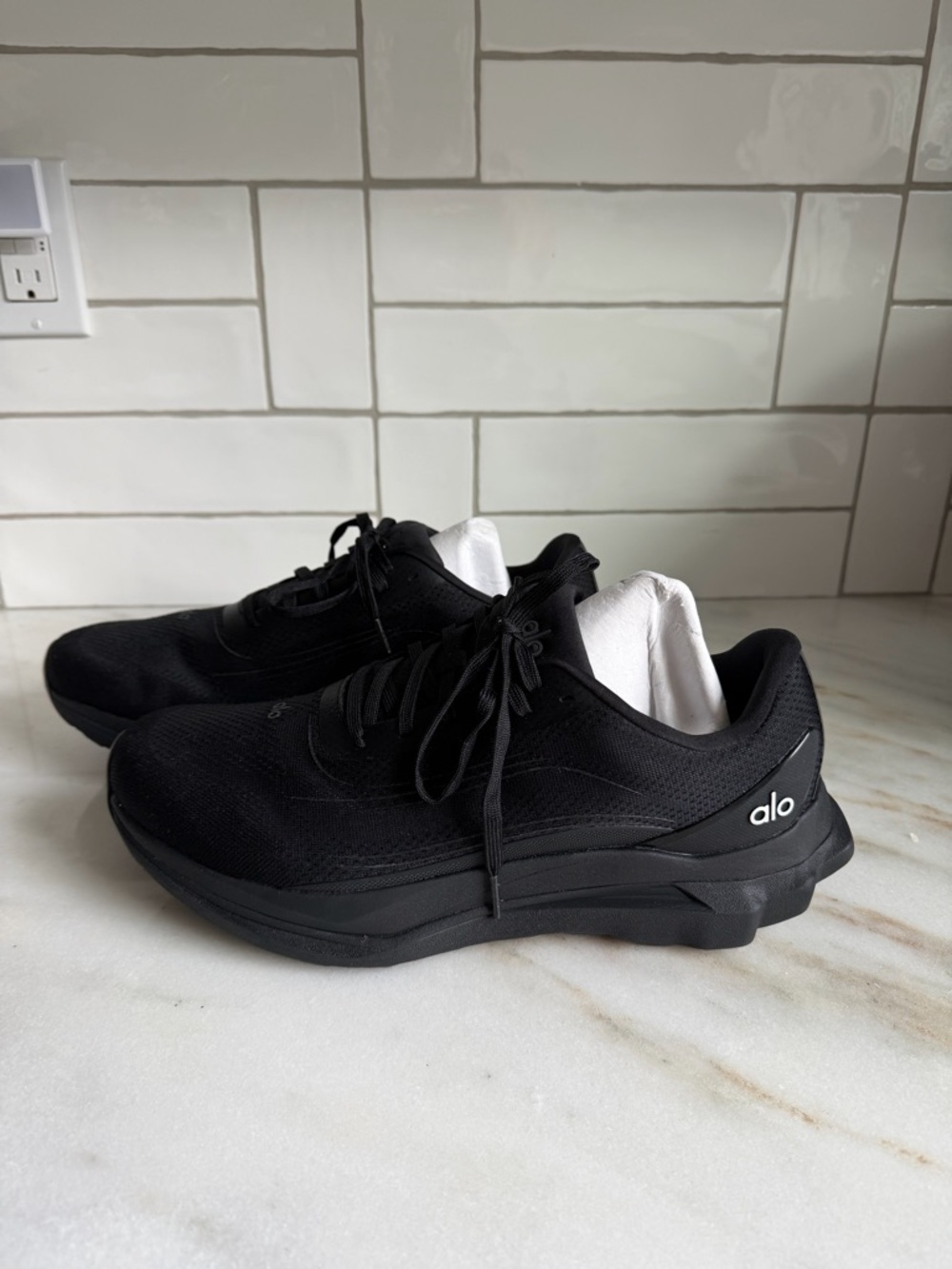 ALO Runner Sneakers